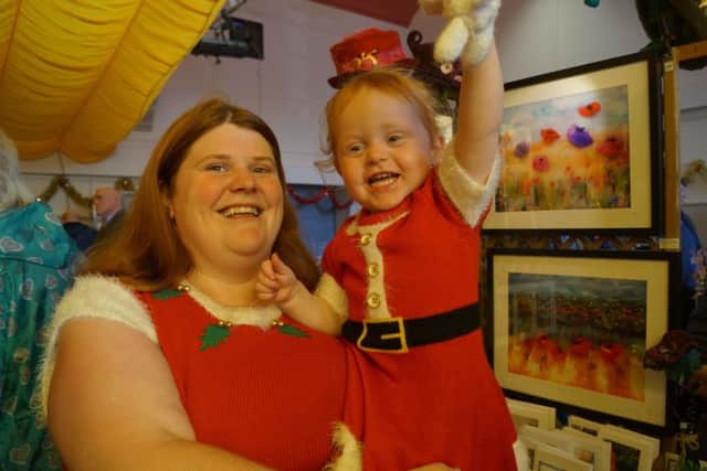 Caistor Lions Victorian Christmas Market EMN-181118-152553001