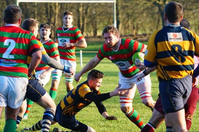 Red and Greens skipper Ben Chamberlain looks for a way through EMN-181119-173427002