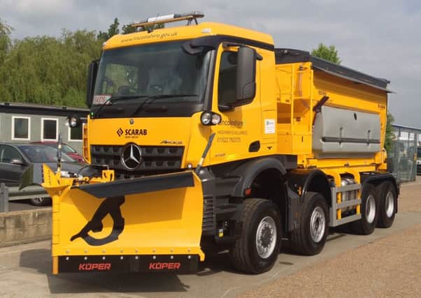 Name the gritters for Lincolnshire County Council. EMN-181130-095817001