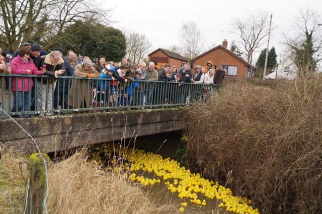 Middle Rasen Duck Race 2017 EMN-181216-195658001