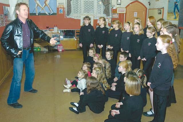 Alvin Stardust with Dance Krazy members 10 years ago.