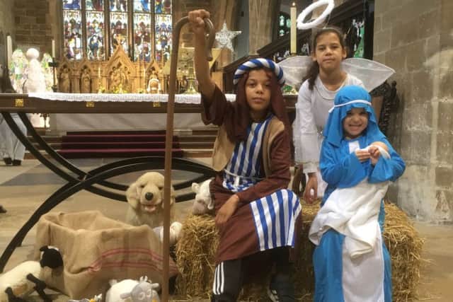 Nativity at St Mary's EMN-181216-095956001