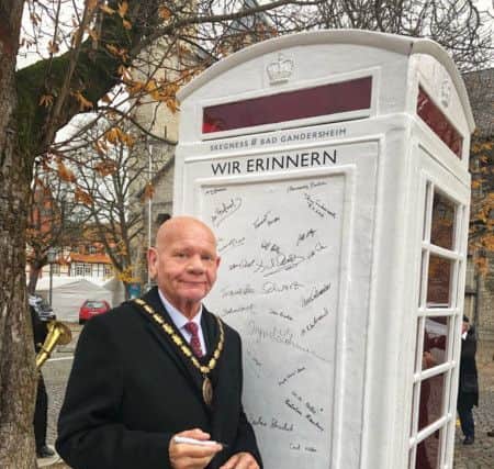 Mayor of Skegness Coun Sid Dennis visited Skegness' German Twin Town, Bad Gandersheim where he took part in a moving tribute to remember the fallen from both towns during the First World War. ANL-181220-190201001