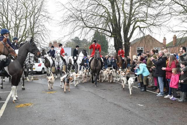 Blankney Hunt meet in East Gate car park, Sleaford. Leaving the car park. EMN-181227-111249001