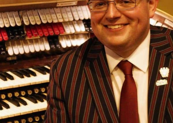 Organist Cameron Lloyd EMN-190401-103346001