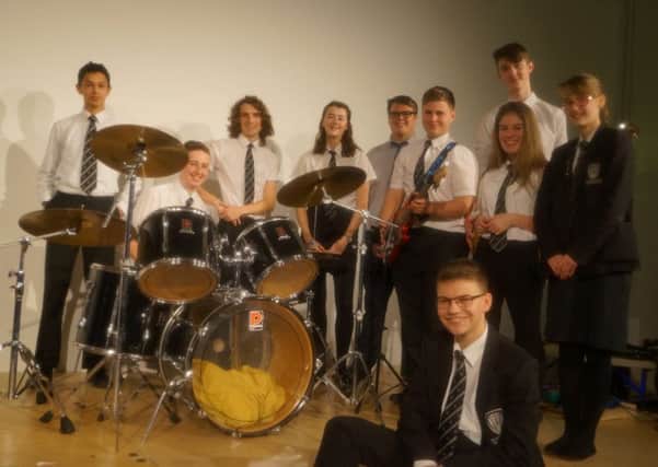 Music students ready to entertain EMN-181228-173208001