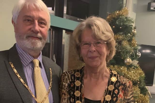 Coun Pat Mewis and John Patrick EMN-181228-181349001