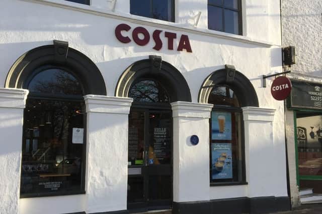 The blue plaque is back on the wall of Costa Coffee. EMN-190801-112145001