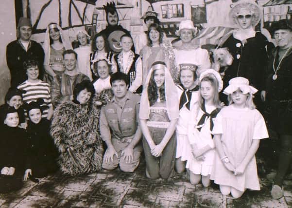 Heckington Players' pantomime cast from January 1970. EMN-191001-155916001