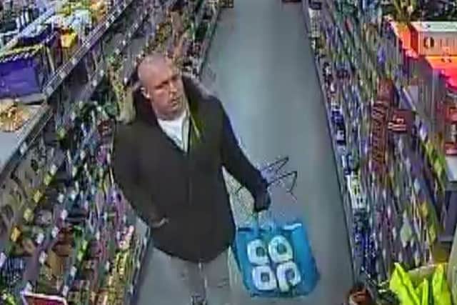 Do you recognise this man? EMN-190118-141912001