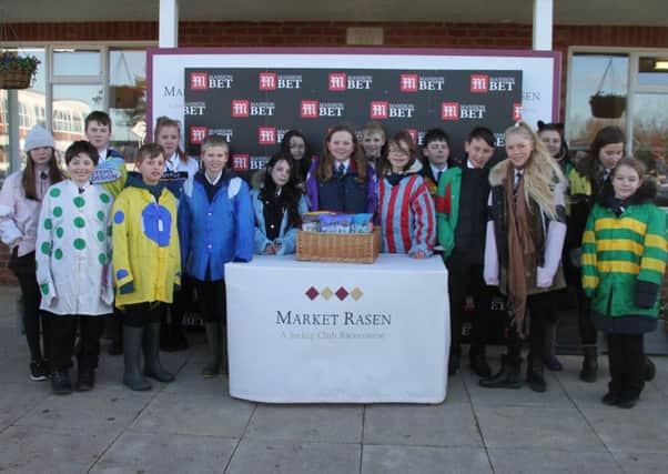 De Aston School pupils enjoyed a field trip to Market Rasen Racecourse last Thursday EMN-190121-180005002