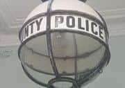Police light in the Old Court Room EMN-190129-065828001