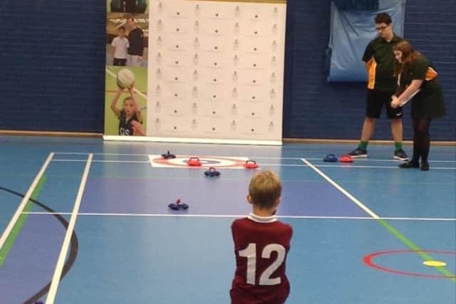 Kurling action.
