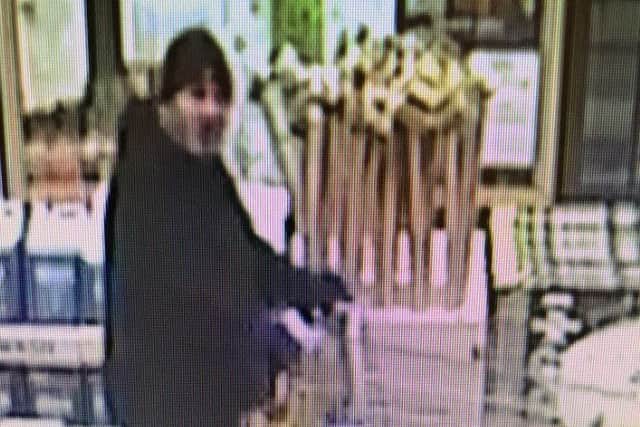 Do you recognise this man? EMN-190225-153005001