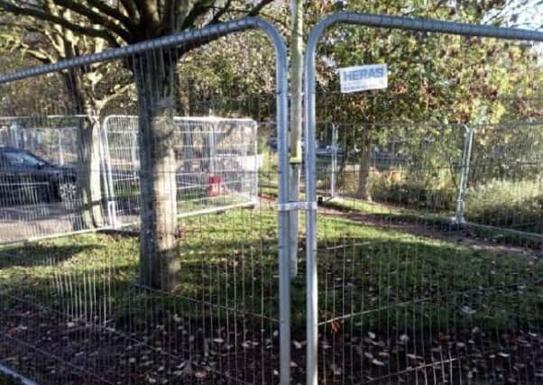 Fences were put up in the Bain (Tesco) car park, in Horncastle. EMN-190226-091032001