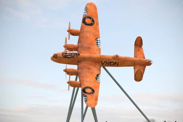 Lancaster sculpture By Mathius at DominoesDesign EMN-190503-074438001