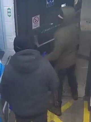 Do you recognise these men? EMN-190314-091804001