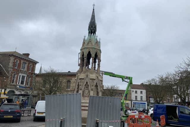 Works are being carried out on the Stanhope Memorial in Market Place, Horncastle. EMN-190322-160649001