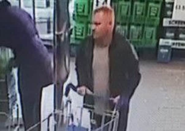Do you recognise this man? EMN-191204-134749001