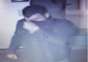Do you recognise this man? EMN-190417-092652001