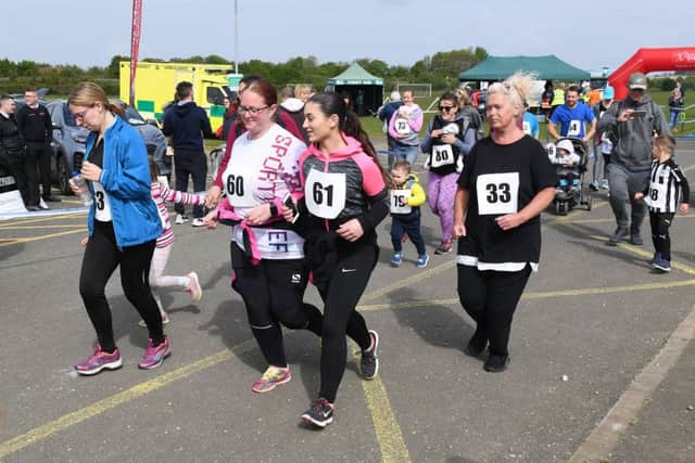 Sleaford Half Marathon and Fun Run. Start of the fun run. EMN-190605-103839001
