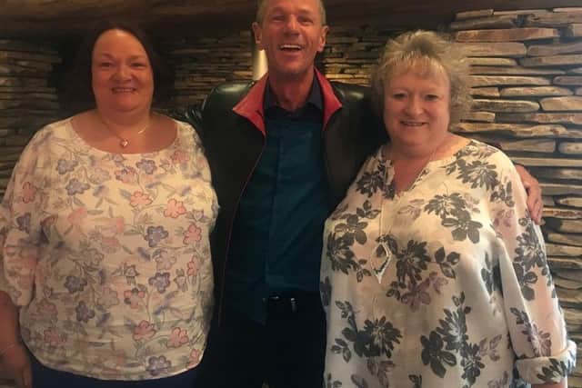 Michael Bulpit from Australia with his sisters Anita Ashton (right) and Tracey Proctor.. ANL-190513-132856001