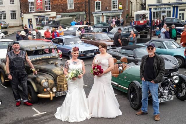 Photography by Stewart Wall EMN-190206-230016001