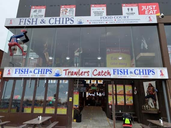 1)TRAWLERS CATCH - SKEGNESS

10 Grand Parade,

Skegness

PE25 2UN

01754 611400