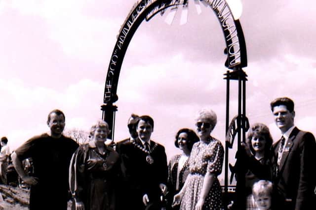 Unveiling artwork at South Kyme for the Slea Navigation restoration project. EMN-190625-152551001
