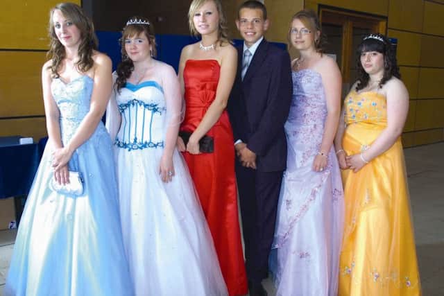 Vicky Fletcher, Rosy Bishop, Patricia Ratajewska, Jake Tuck, Carina Garnham and Duana Canty pose for a picture.