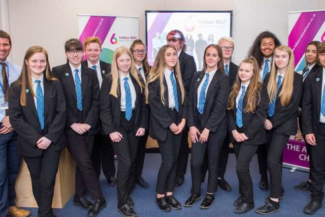 Visit by Year 10 Louth Academy students to the Tollbar MAT Sixth Form.