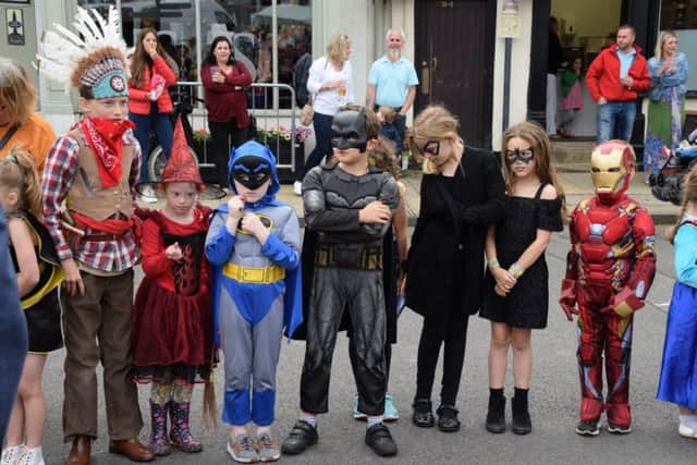 Caistor Goes.......Heroes EMN-190807-121439001