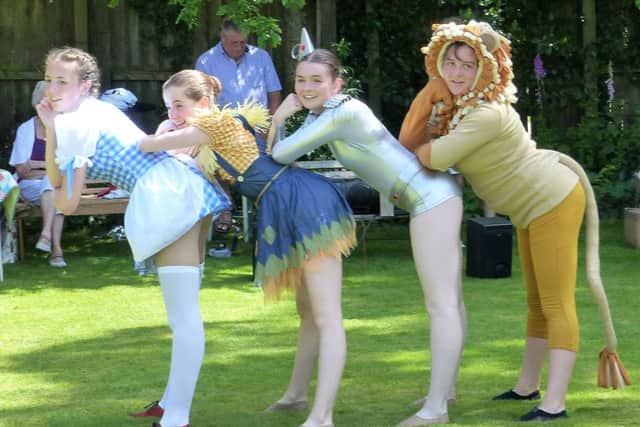 Manor House fete EMN-190807-064804001