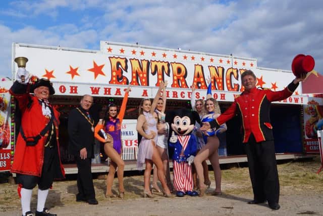 Rusty Russell welcomed the town crier, David Summers, and the Mayor of Trusthorpe and Sutton on Sea , Coun Carl Tebbutt, to the opening show