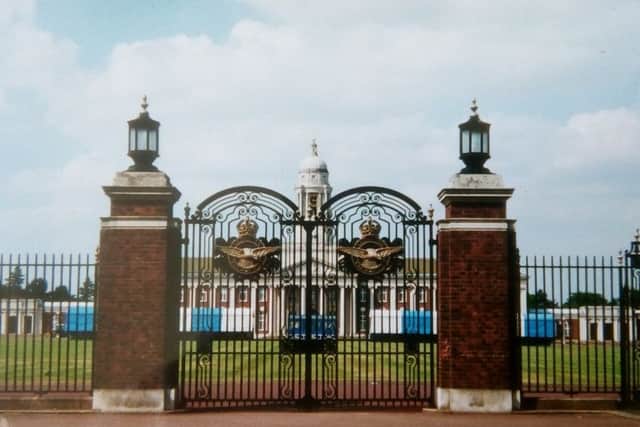 RAF College Cranwell. EMN-191107-154822001