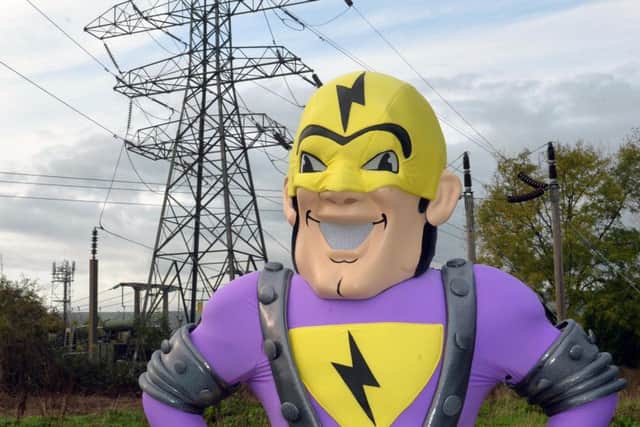 Pylonman issues a summer time warning from Western Power Distribution. EMN-190716-172020001