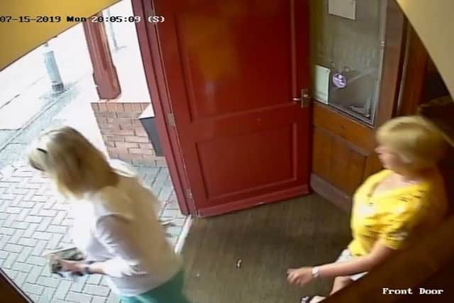 Are you one of these two women believed to have been victims of harassment in the Barge and bottle in Sleaford? EMN-190718-175112001