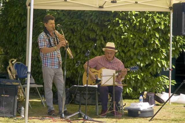 Colin & Gerry open the summer music season