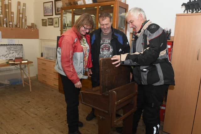 Anna Slater, Jason Slater and Richard Busby in Watson's Infant School.  EMN-190916-092304001