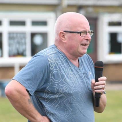 Demis grandfather, Mick Roche, gave a heartfelt speech on Sunday.