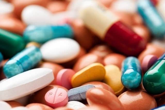 Antibiotics EMN-190926-101944001