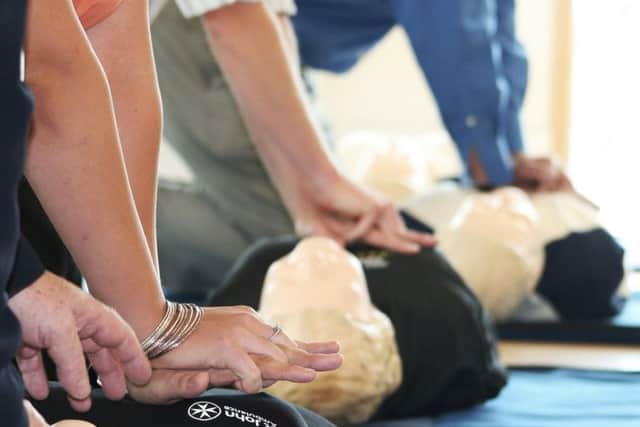 CPR training in Sleaford by St John Ambulance. EMN-191010-173623001
