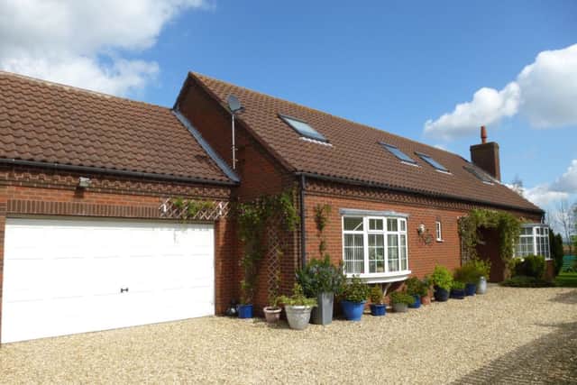 Property EMN-140415-164039001