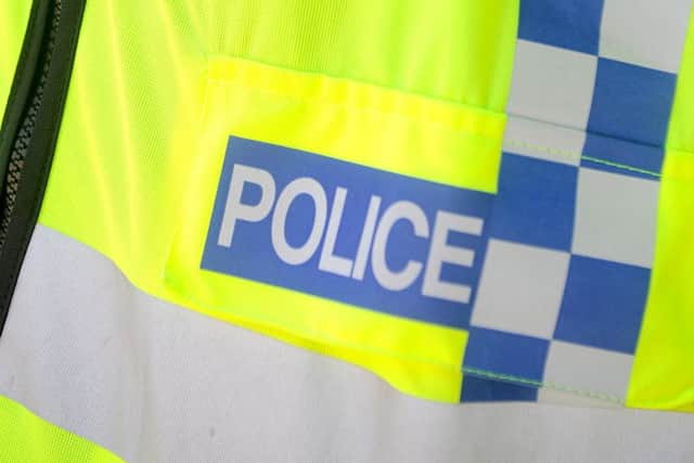 Police SUS-150618-150109001