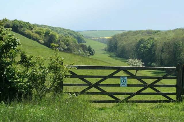 The Lincolnshire Wolds EMN-151229-090628001