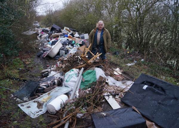 Flytipping at Swallow EMN-160114-152912001