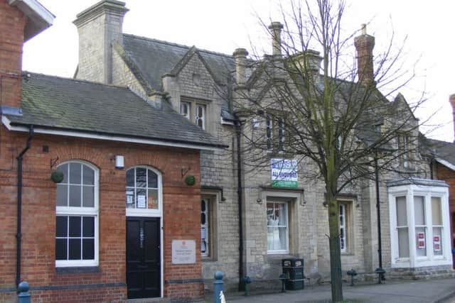 Station Business Centre in Station Road, Sleaford, has three office units available. EMN-160118-141257001