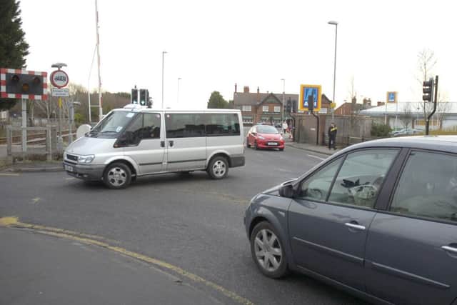 Reducing traffic congestion at Southgate level crossing in Sleaford is one of the key aims of the new modelling project by the county and district councils. EMN-160126-121905001