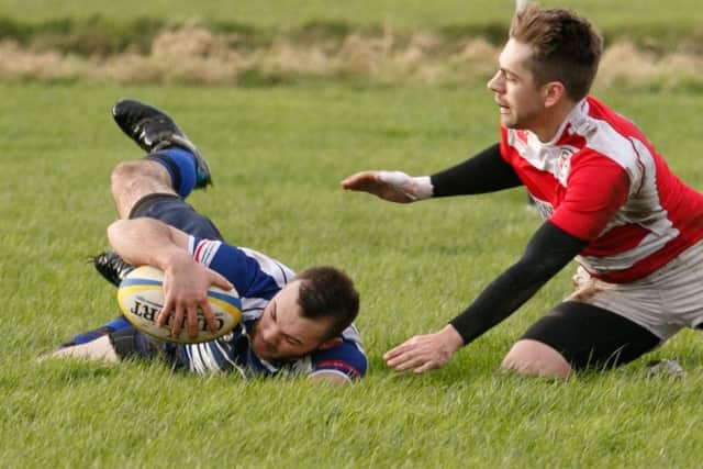 Jarron Cowern touches down. Photo: David Dales.