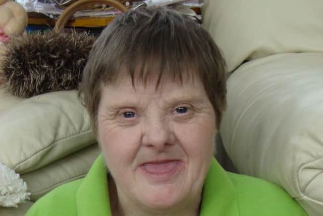 Kim Taylor EMN-160126-095356001
